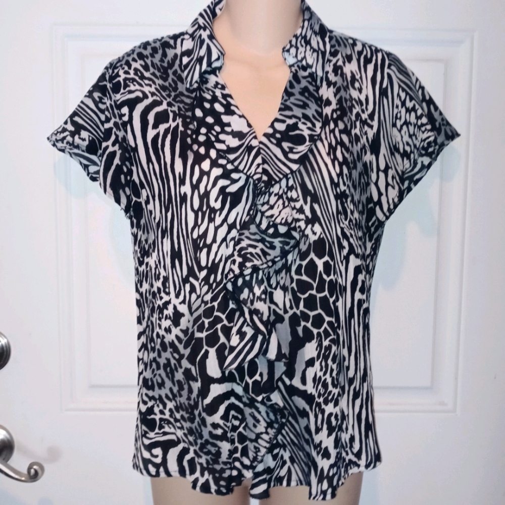 Style & Co. Petite Ruffle Front Top 8P S/M